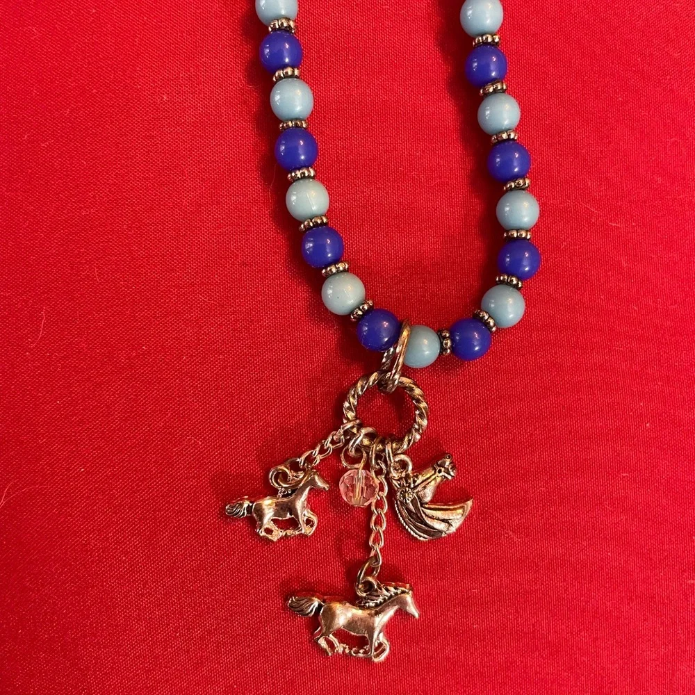Girls Beaded Horse Necklace and Earring Set-NWT